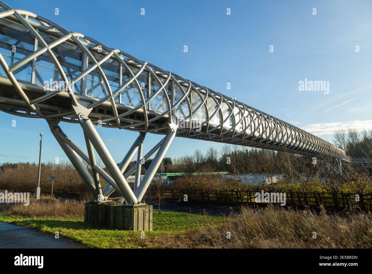 Modern helical truss structure hi-res stock photography and images - Alamy
