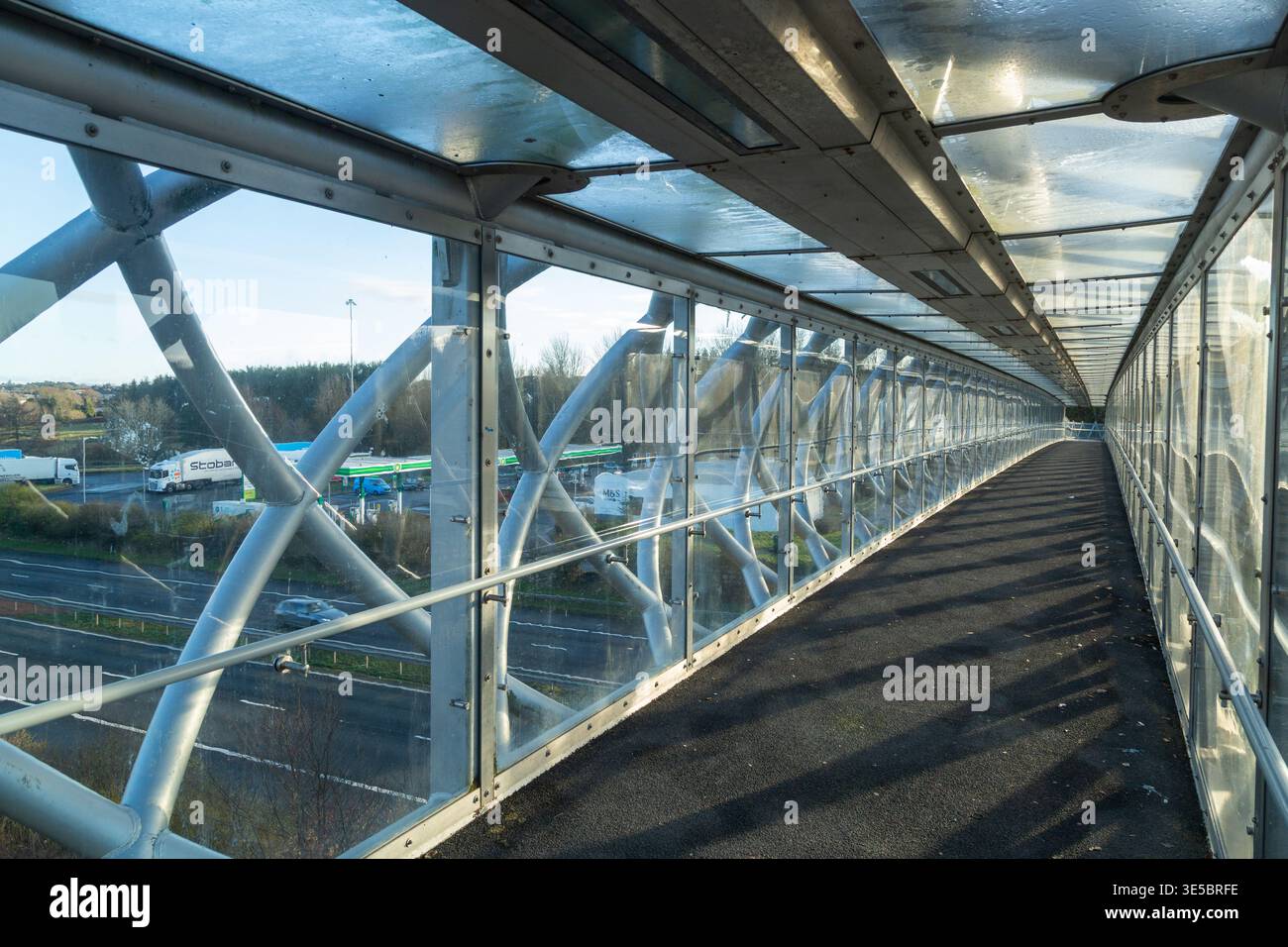 Modern helical truss structure hi-res stock photography and images - Alamy
