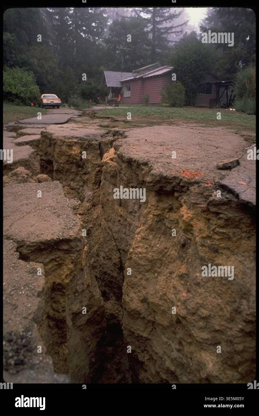 1989 san francisco earthquake damage hi-res stock photography and ...