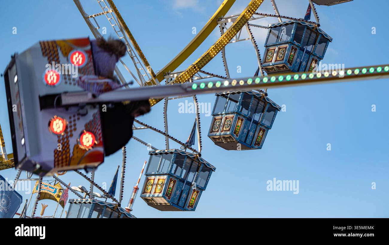 Impressions from the Hamburg Spring Fair at Heiligengeistfeld in April ...