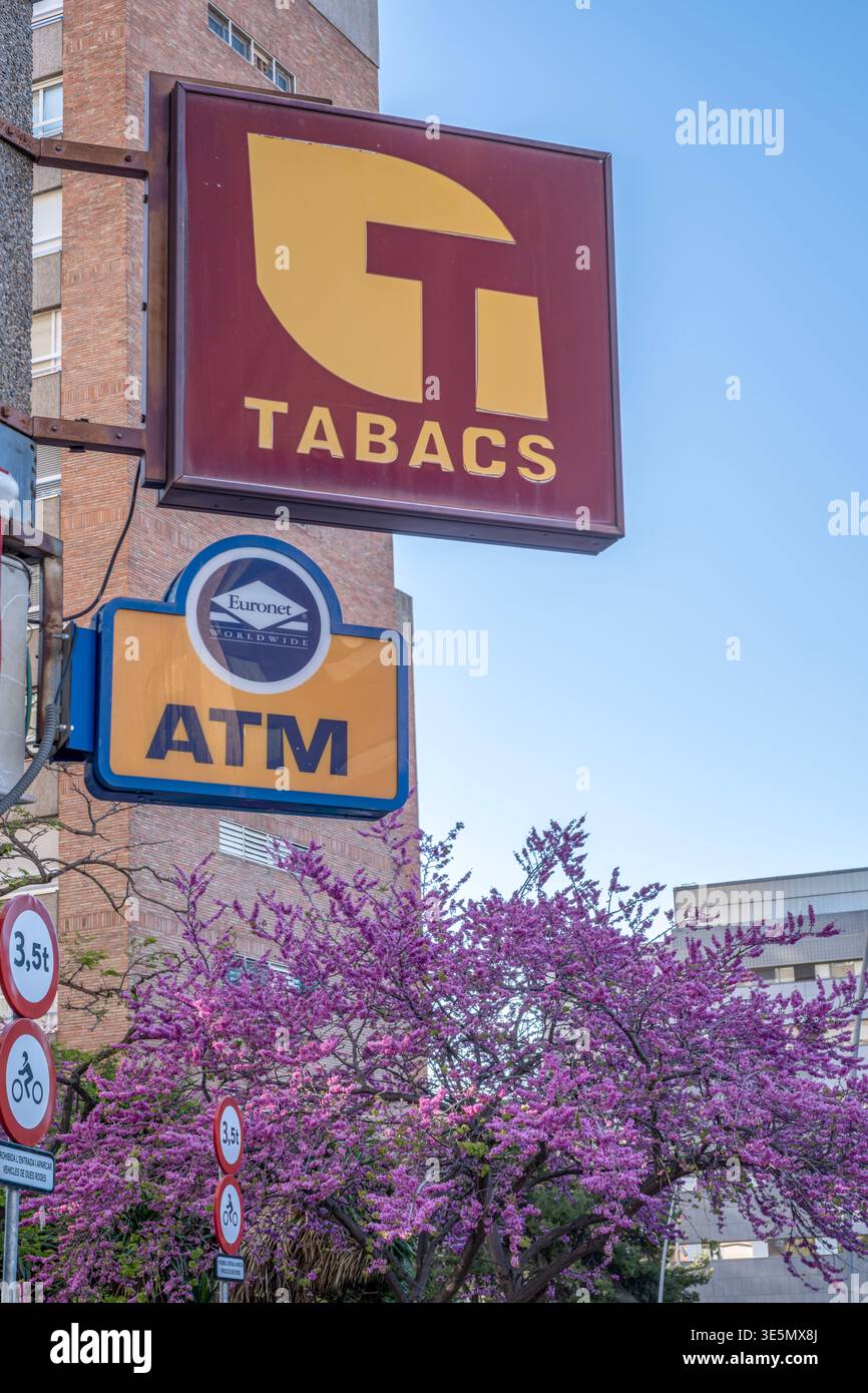 Tobacco money hi-res stock photography and images