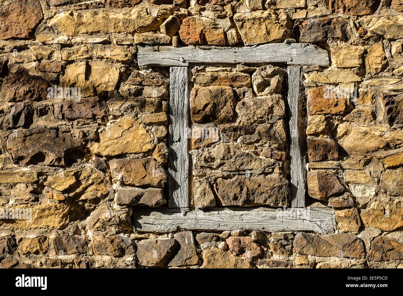 Fenêtre murée | Bricked-up window Stock Photo