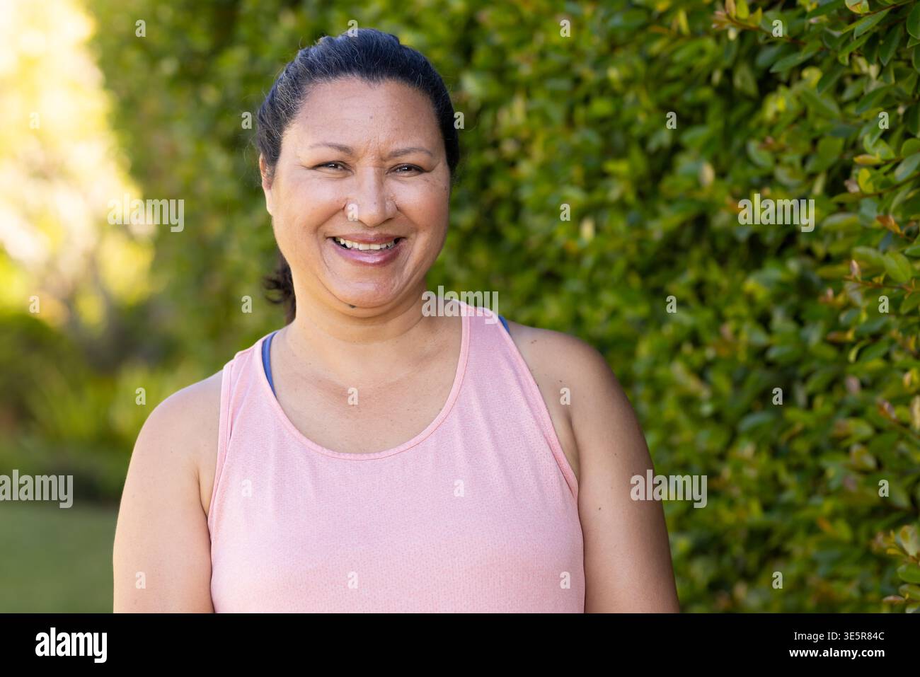Mature woman bra hi-res stock photography and images - Alamy