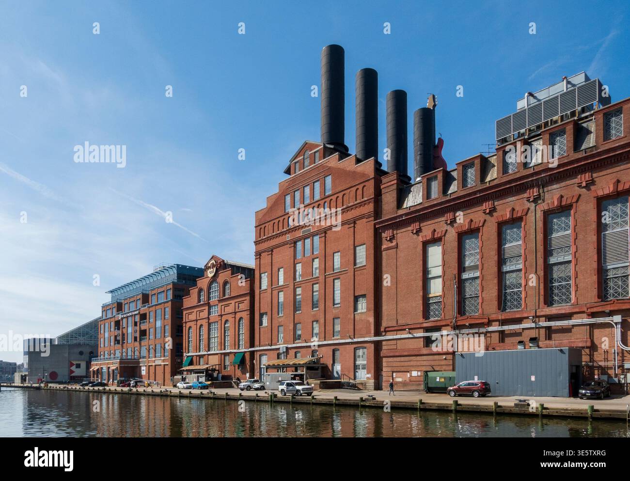 Pratt street power plant complex hi-res stock photography and images - Alamy