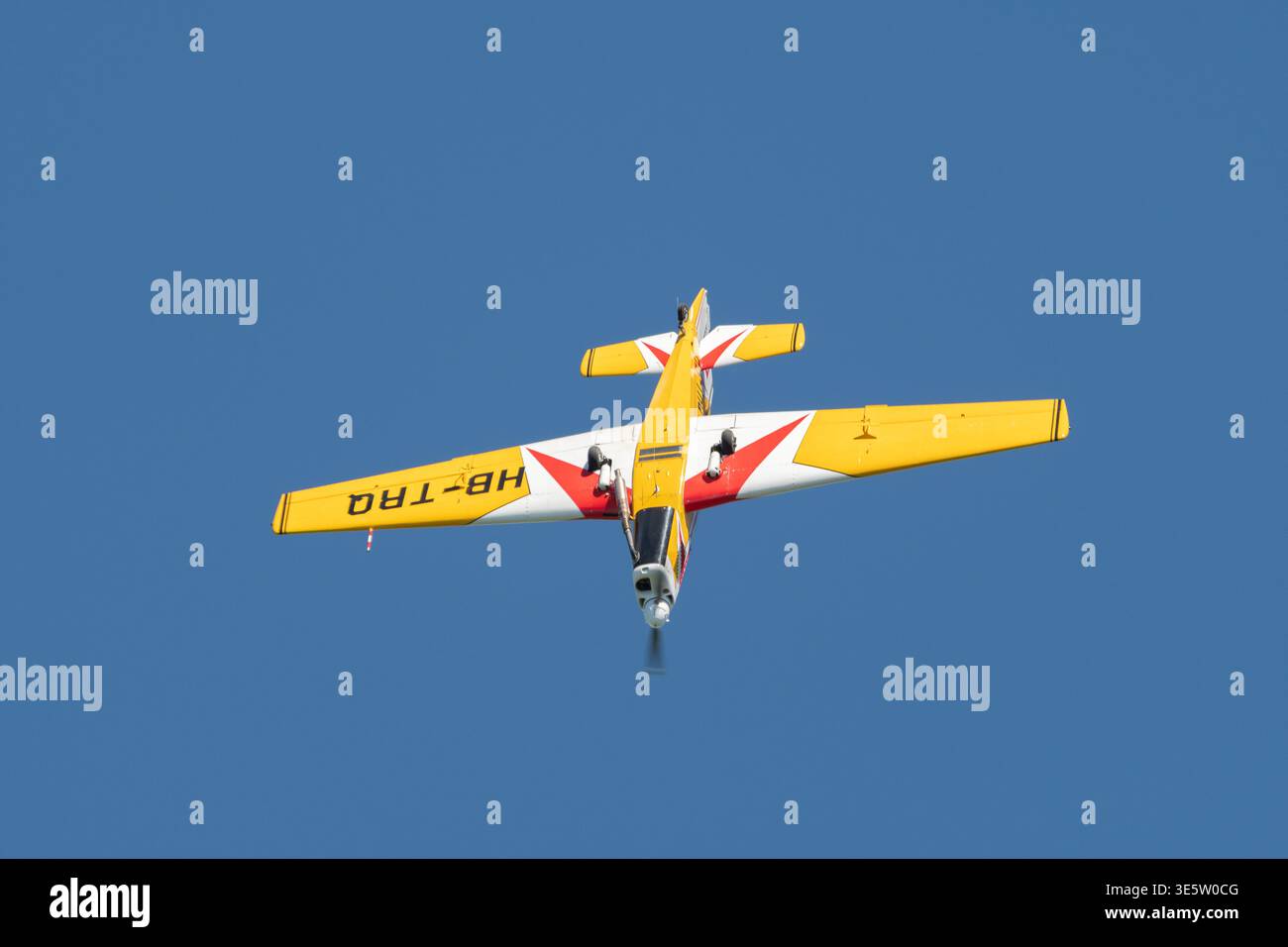 Zlin 526 hi-res stock photography and images - Alamy