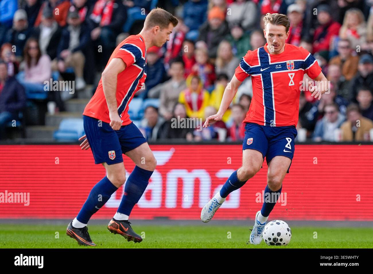 Oslo 20260331. Alexander Sørloth and Sander Berge on the right during ...