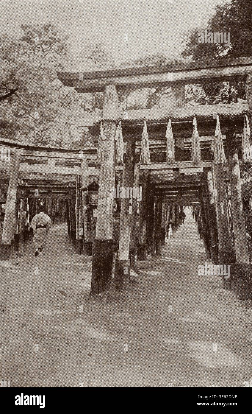 c. 1890s Japan - Torii Gates in Kyoto ] — Senbon Torii ( literally