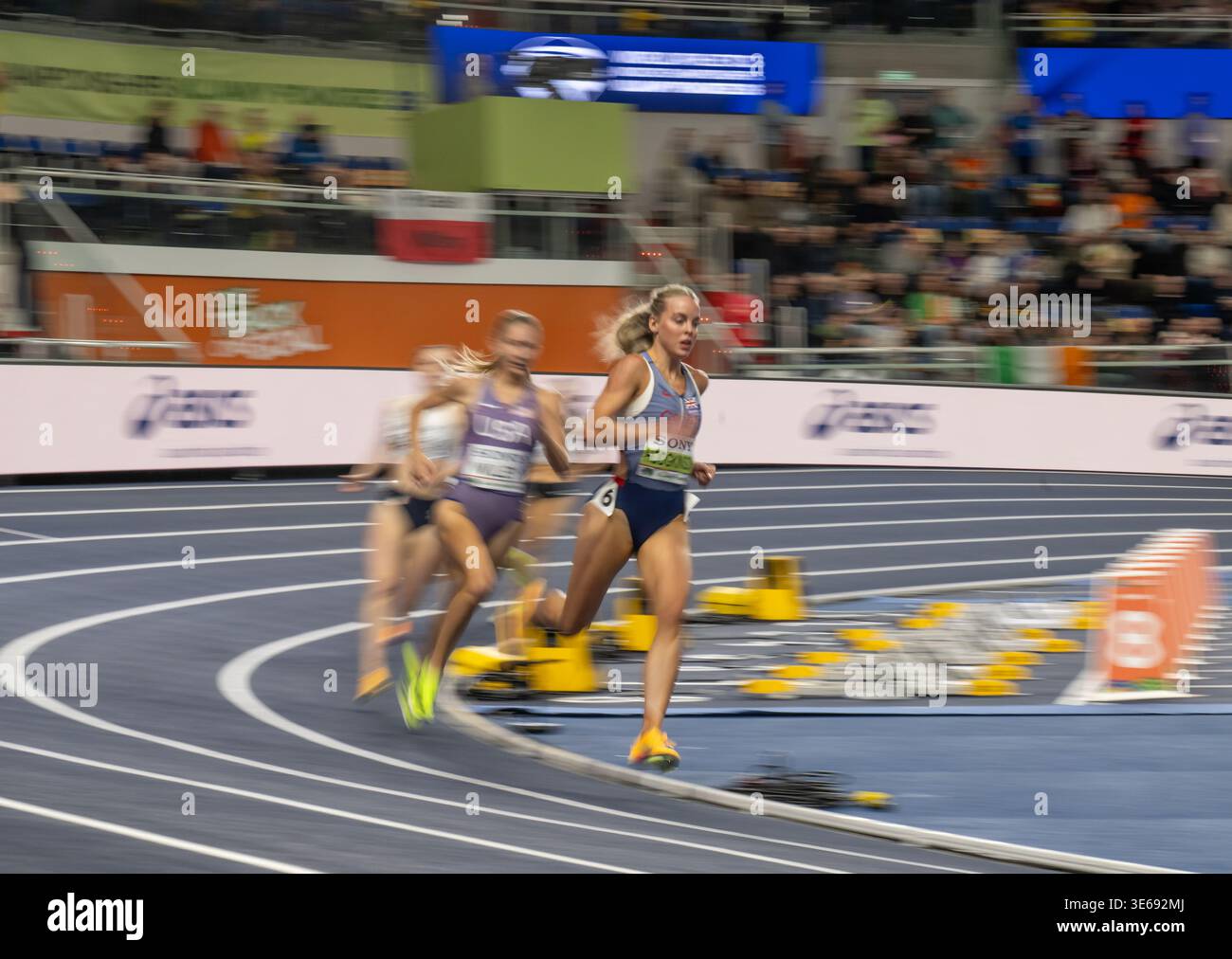 keely-hodgkinson-of-great-britain-ni-competing-in-the-women-s-800m
