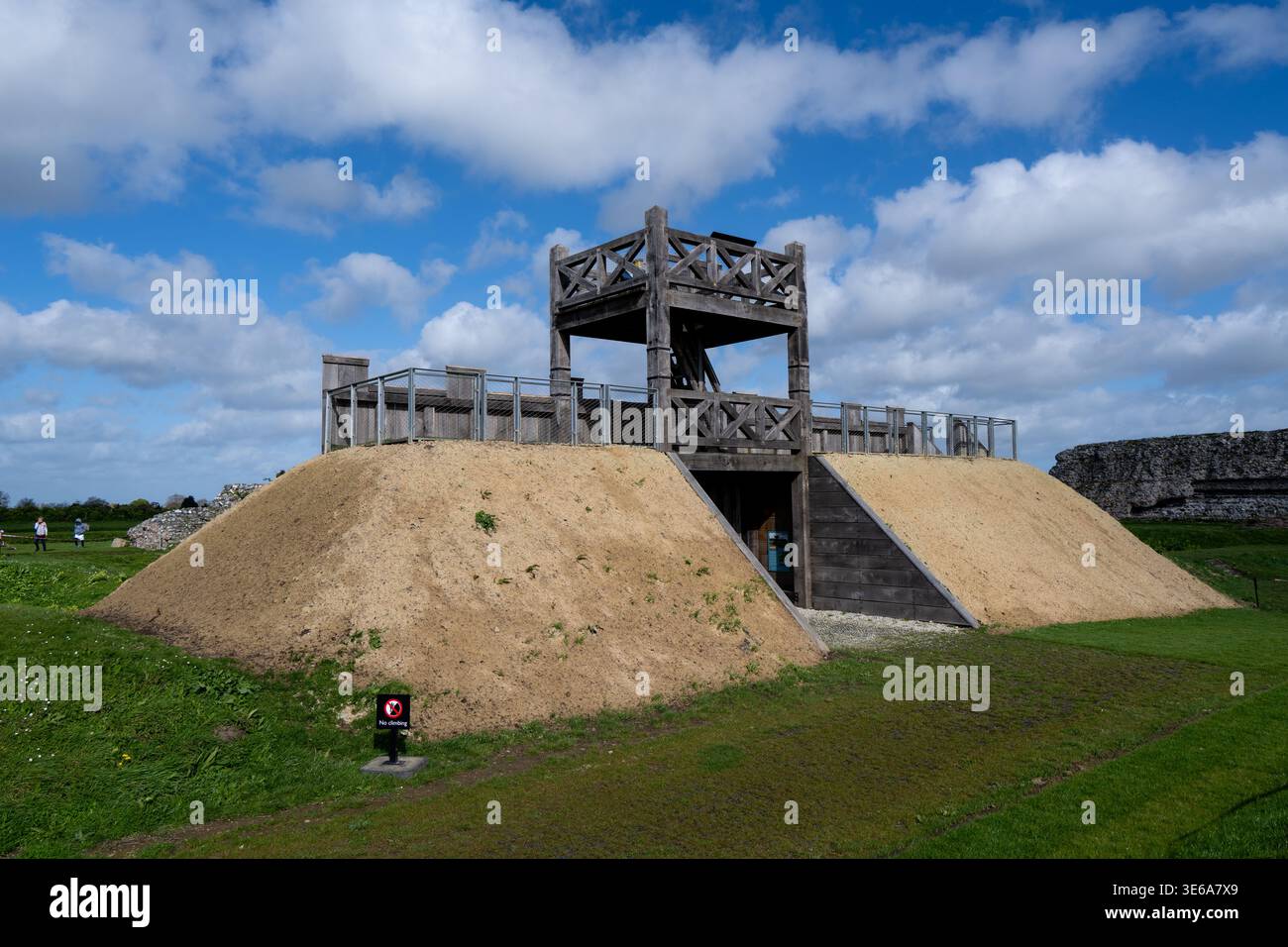Viewing Platform Rome Wooden viewing platform and reconstructed gateway mound at Richborough ...