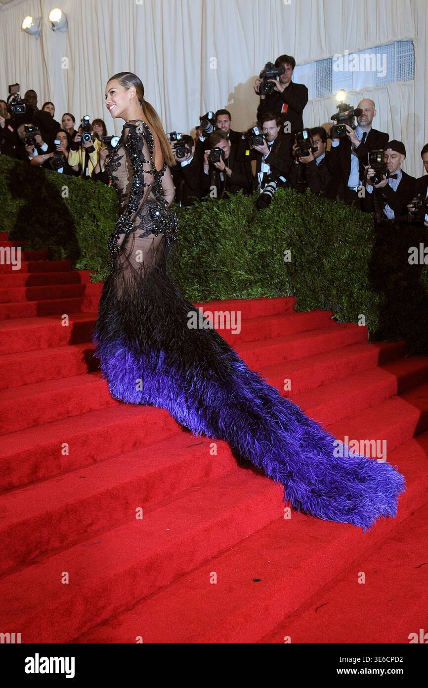 beyonce knowles evening dresses Green Beyonce Knowles Figure-hugging Dress Cutout Prom Celebrity Forma Hoprom