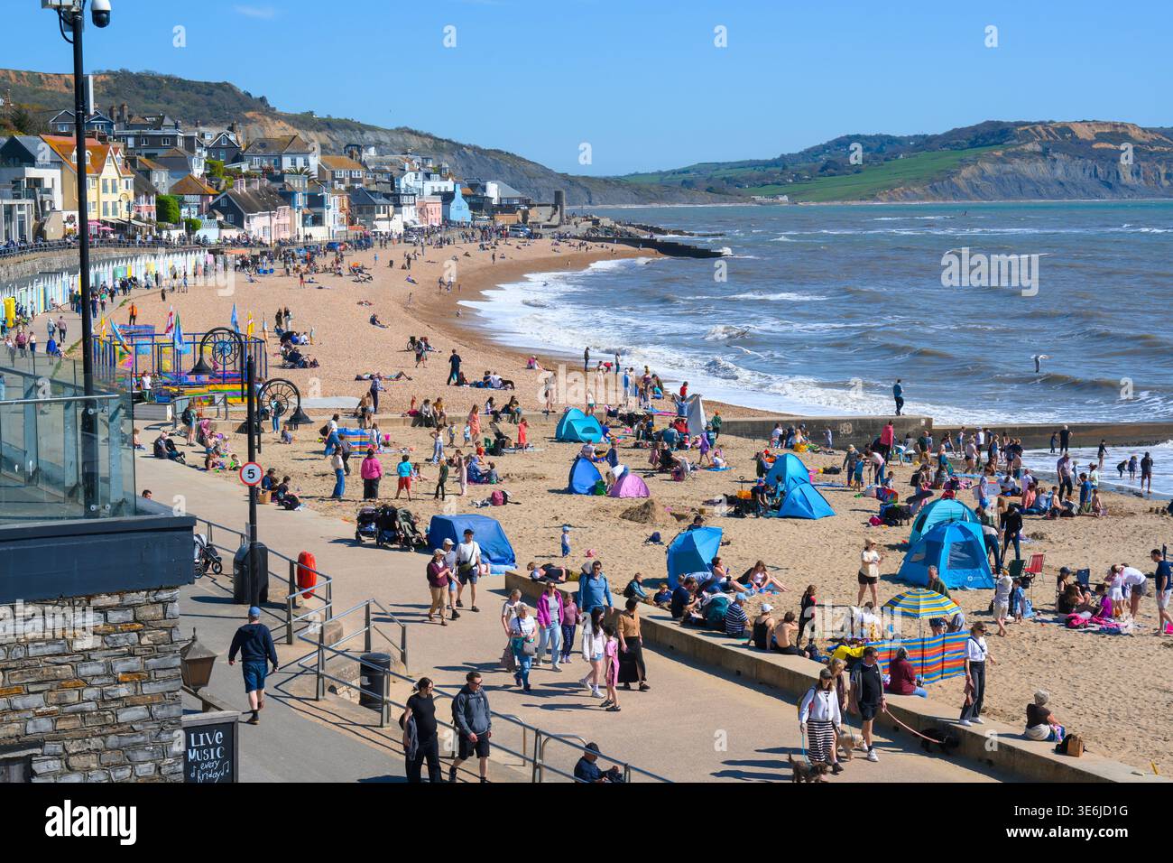 Lyme Regis, Dorset, UK. 7th April 2026. UK Weather: The beach at the ...
