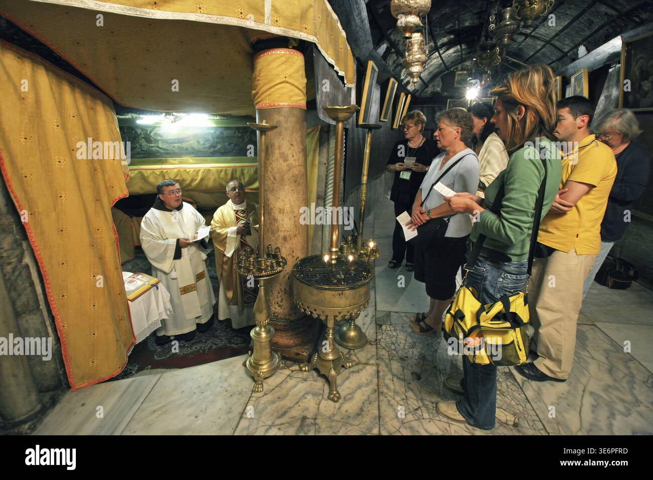 Grotto nativity basilica nativity hi-res stock photography and images ...