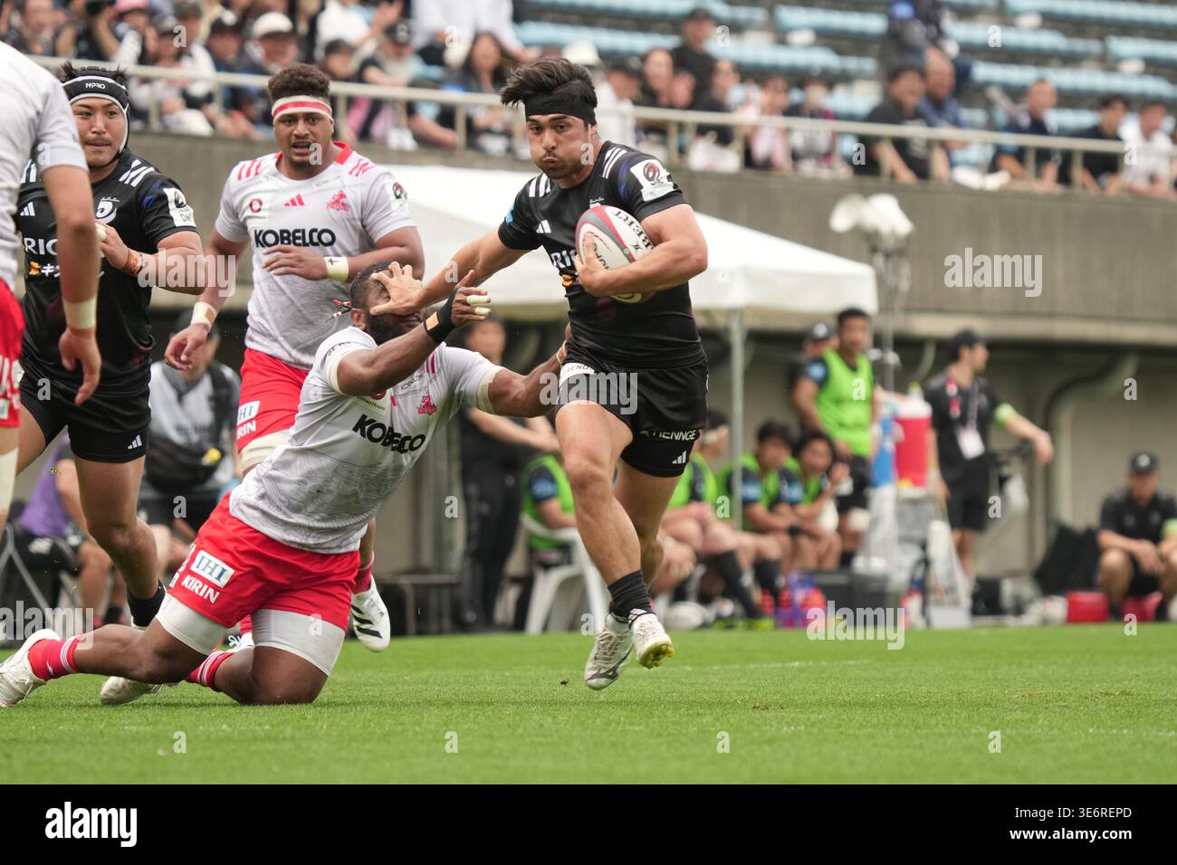 Kobe Rugless Rugby BlackRams' Taira Main during the 2025-26 Japan Rugby League One match ...