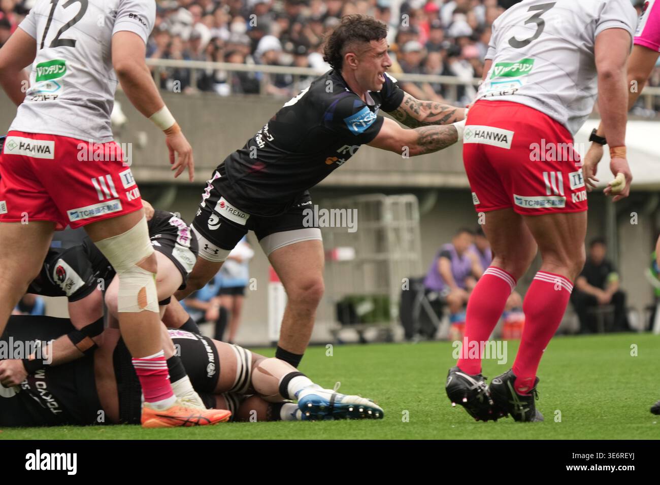 Kobe Rugless Rugby BlackRams' TJ Perenara during the 2025-26 Japan Rugby League One match ...