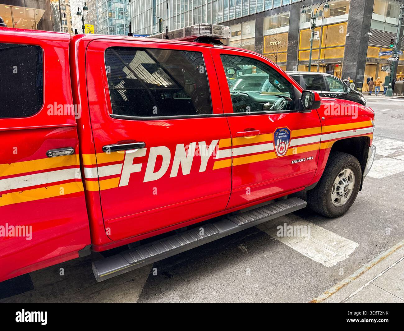 FEUER1 150 ans Fire Dept. New York City 1865-2015 Badge, Blanc., taille unique