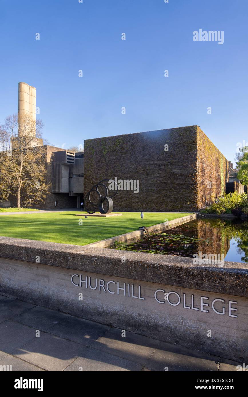 Churchill College, Cambridge, England, UK Stock Photo