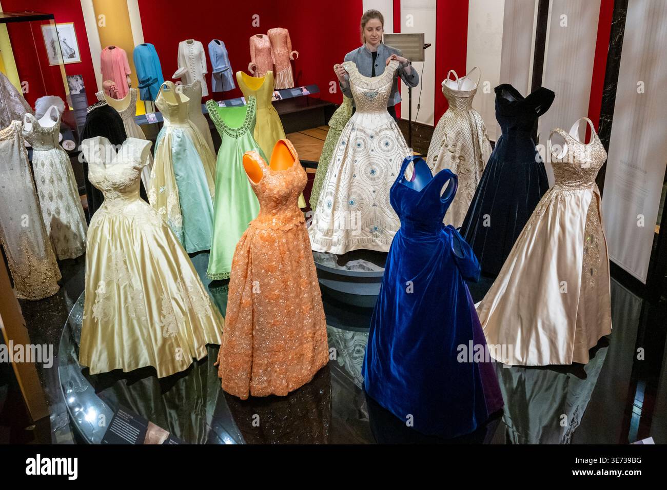 used evening dresses uk Used prom dresses 12