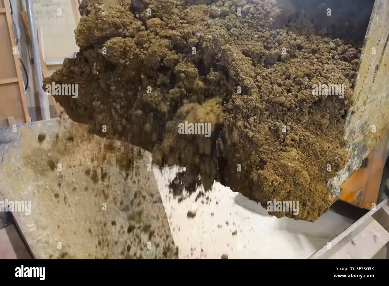 Clay extraction hi-res stock photography and images - Alamy