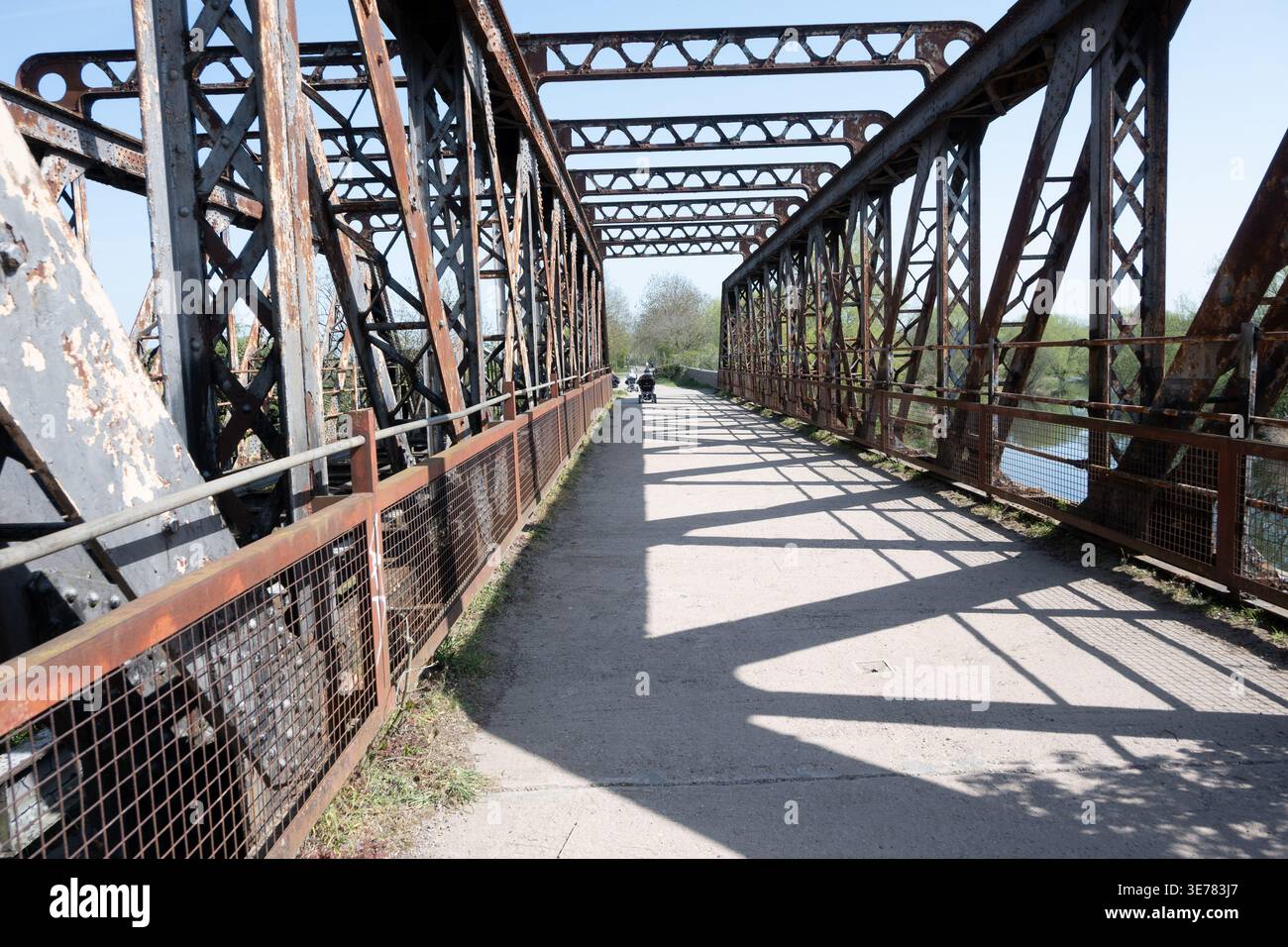 Former railway bridge over the River Avon, The Greenway, Stratford-upon-Avon, Warwickshire, England, UK Stock Photo