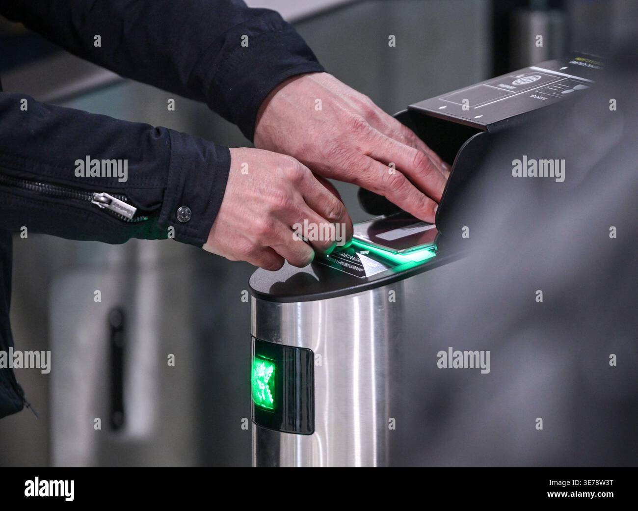 Full change of the Entry/Exit System (EES) has begun at the Dr. Franjo Tudjman Zagreb International Airport. ABC border control system and EES kiosk were presented. These are modern solutions in the area of ​​border management, including the EES system of the European Union, which improve security and speed up border control of passengers, with a higher level of automation and traffic flow at air border crossings. The EES is a European Union system for registering entry and exit data of third-country nationals . The EES applies to certain third-country nationals entering or exiting the Schenge Stock Photo
