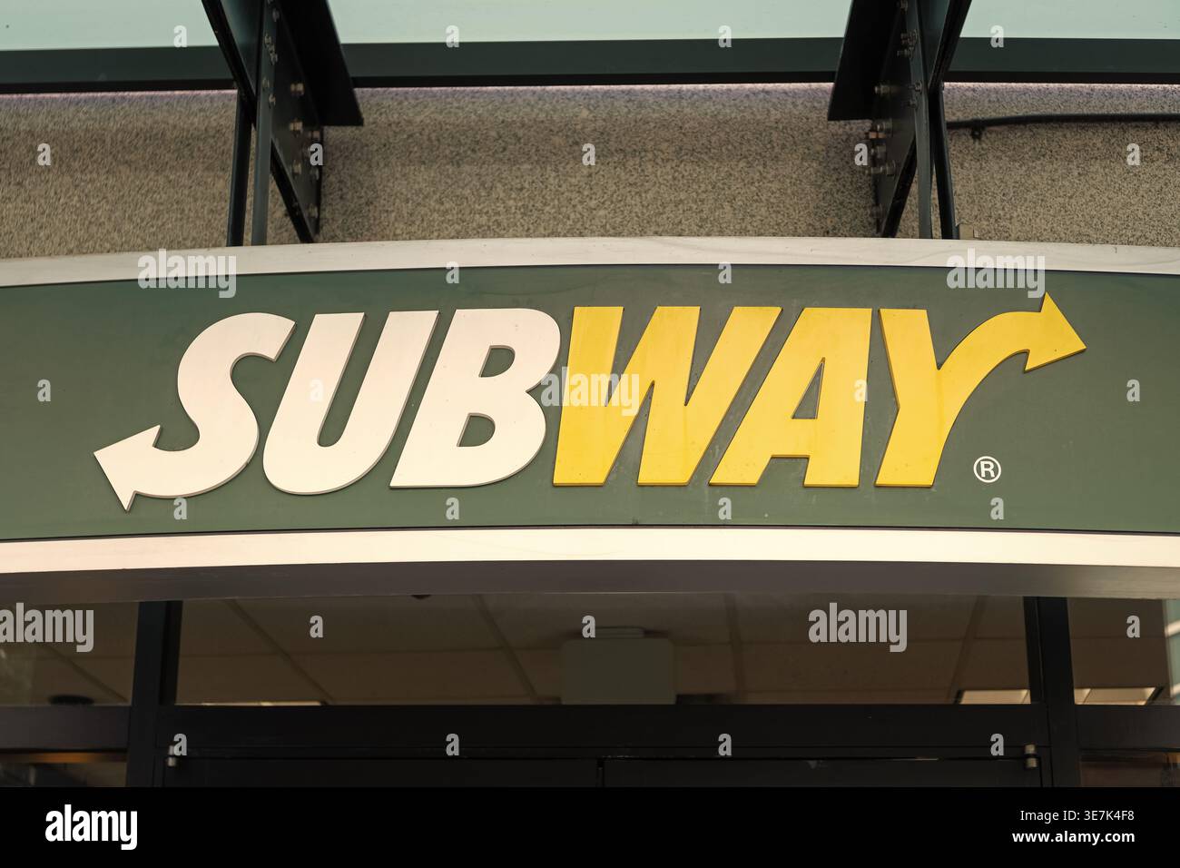 Subway restaurant sign usa hi-res stock photography and images - Alamy