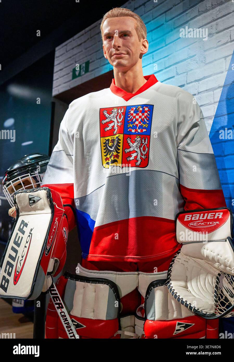 Dominik hasek hi-res stock photography and images - Alamy