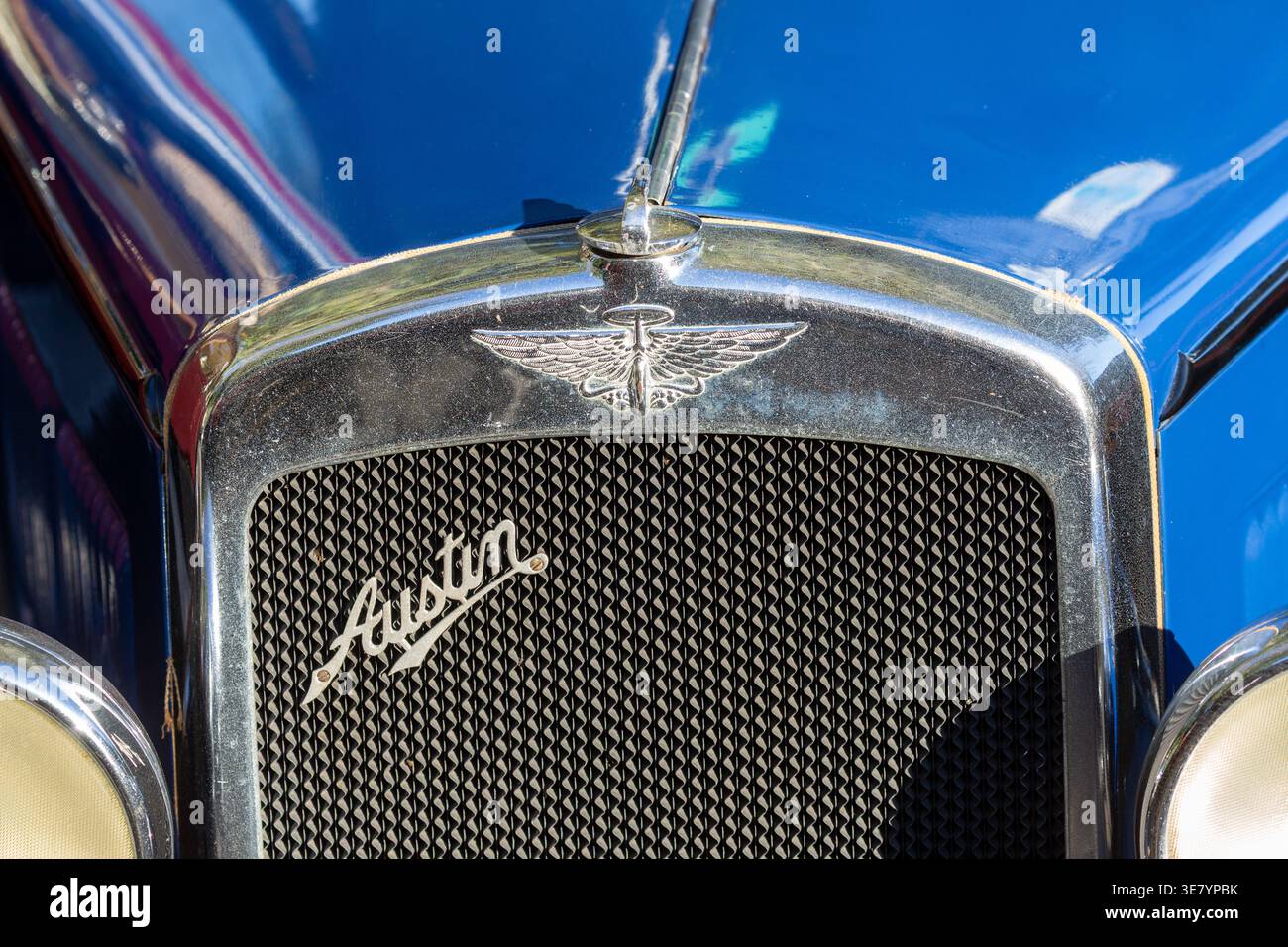 Austin 7 logo hi-res stock photography and images - Alamy