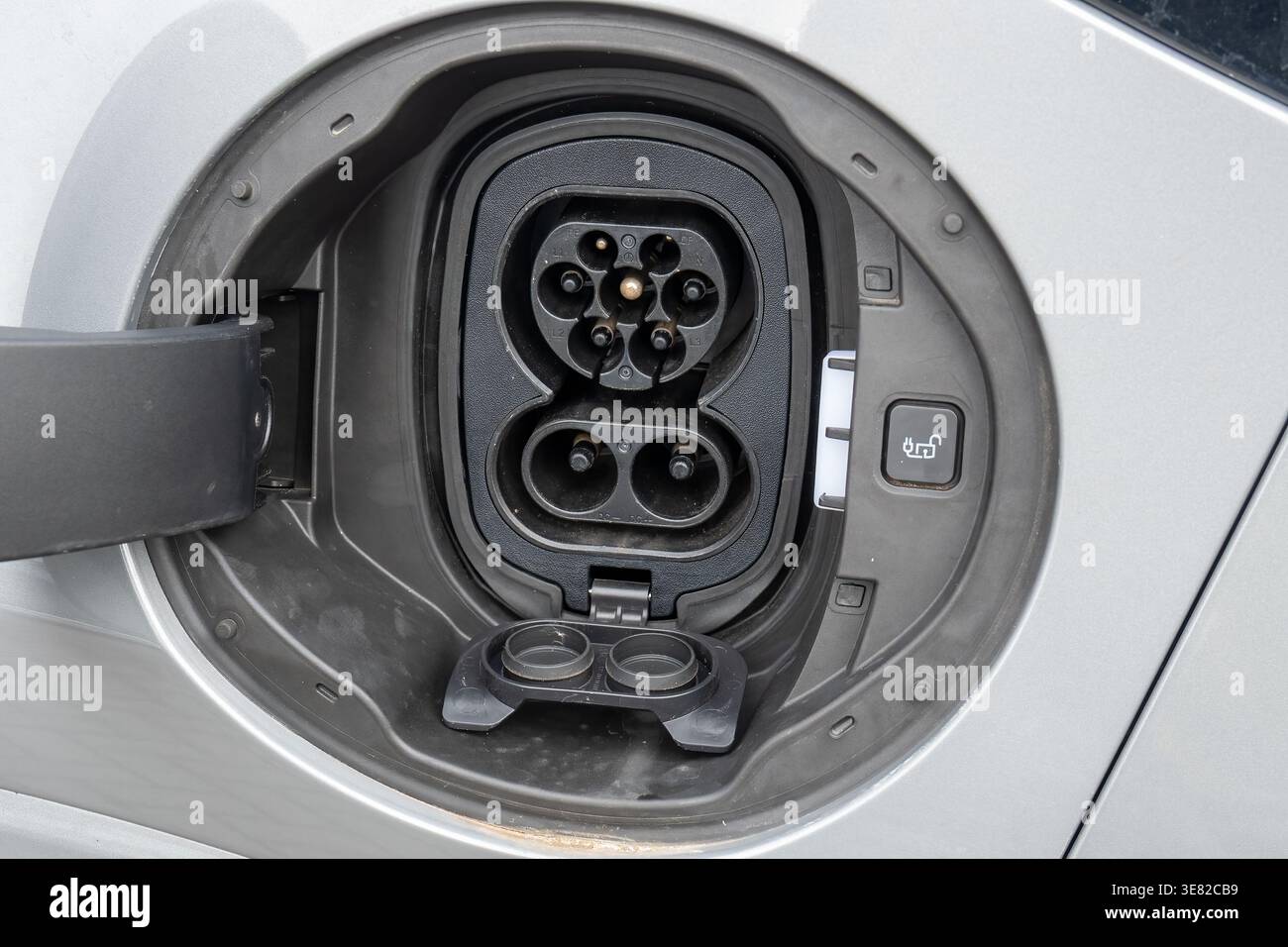 Ccs charging station hi-res stock photography and images - Alamy