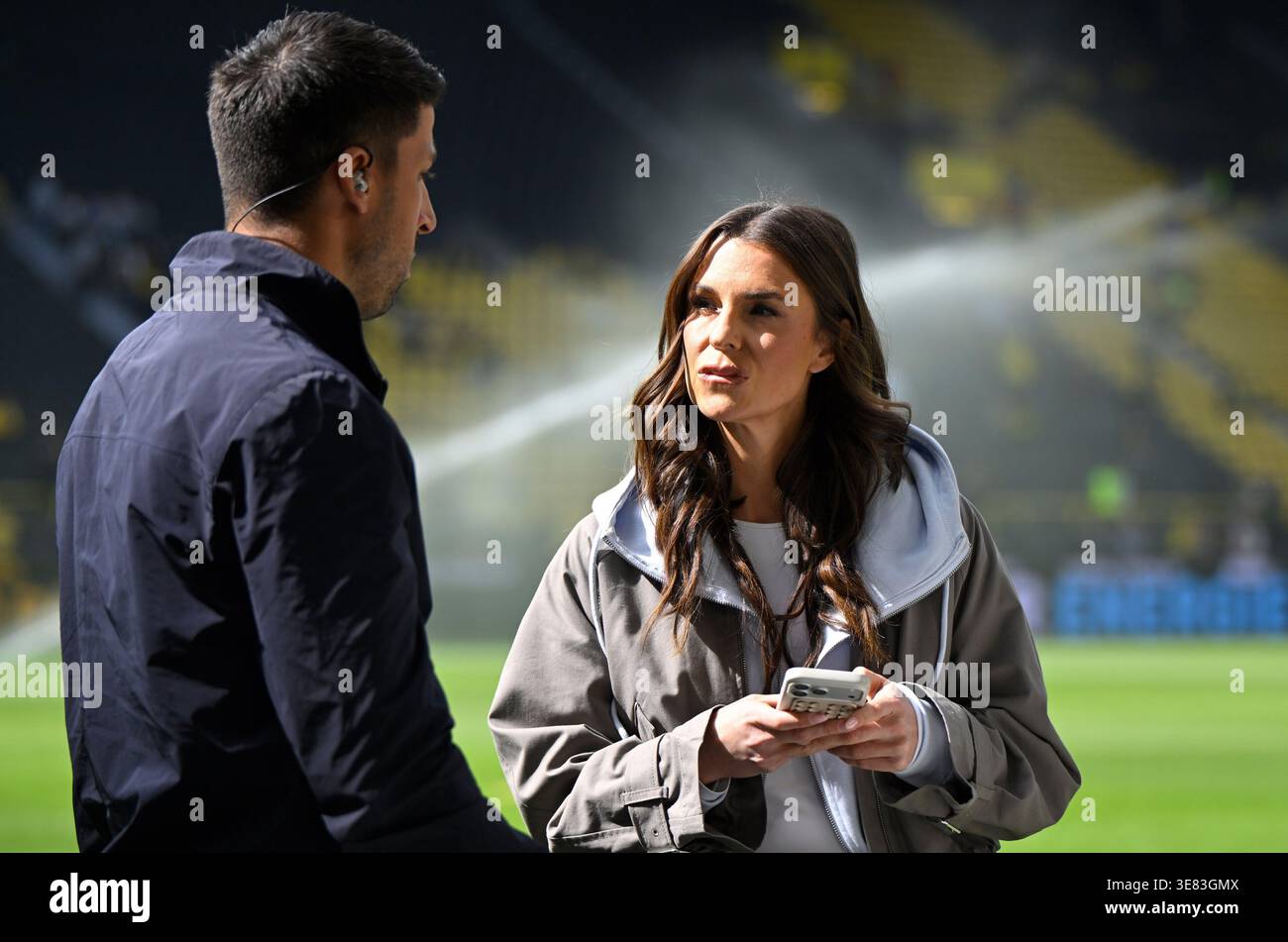 from left: TV expert Sami Khedira, presenter Laura Wontorra (DAZN ...