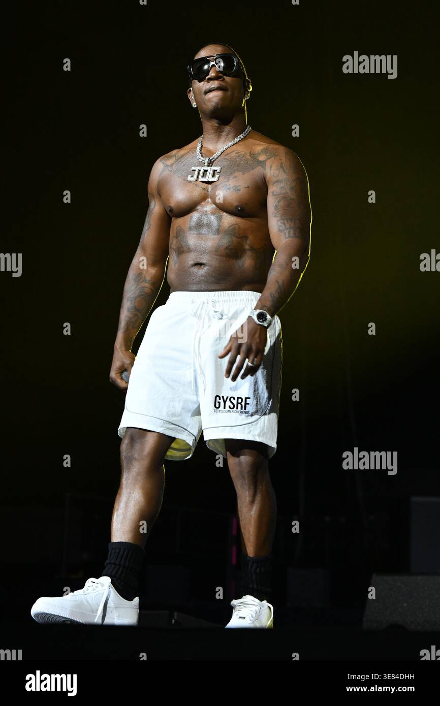 Yung joc hi-res stock photography and images - Alamy