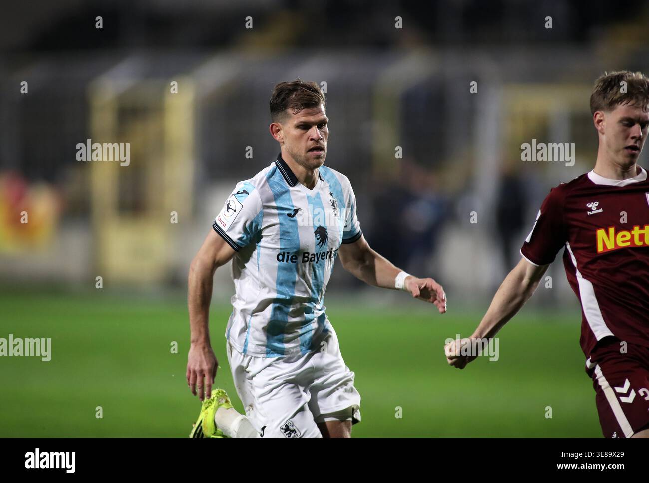 TSV 1860 München beat SpVgg Ansbach 4-0 as Florian Niederlechner scores TSV 1860 München beat SpVgg Ansbach 4-0 as Florian Niederlechner scores