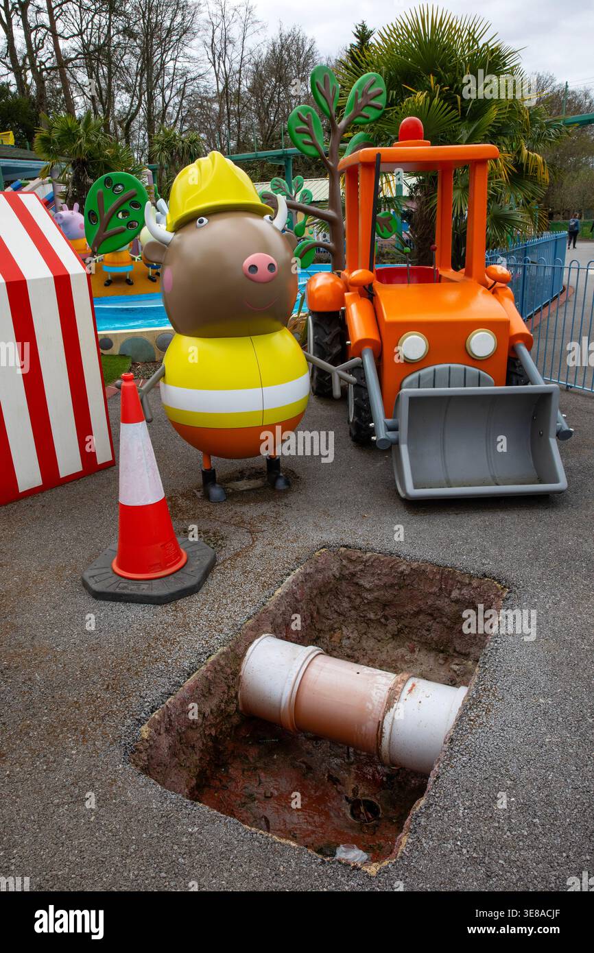 pig mr bull peppa construction