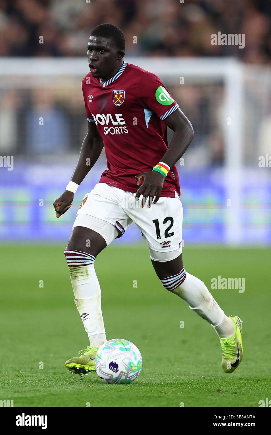 Action sport football el hadji diouf hi-res stock photography and