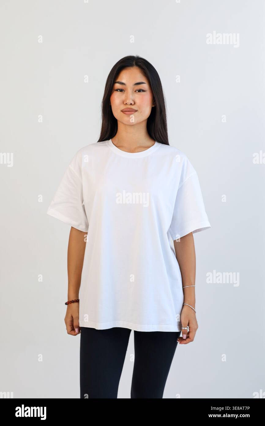 Asian woman in white shirt hi-res stock photography and images - Alamy