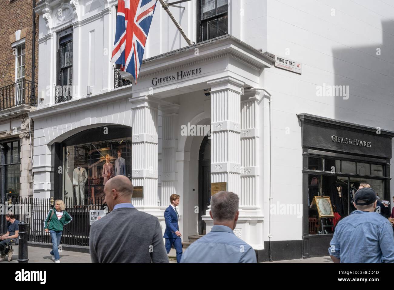 ジャケット・アウター Gieves & Hawkes of Savile Row Vintage Gieves & Hawkes | A rare expression of craftsmanship - available