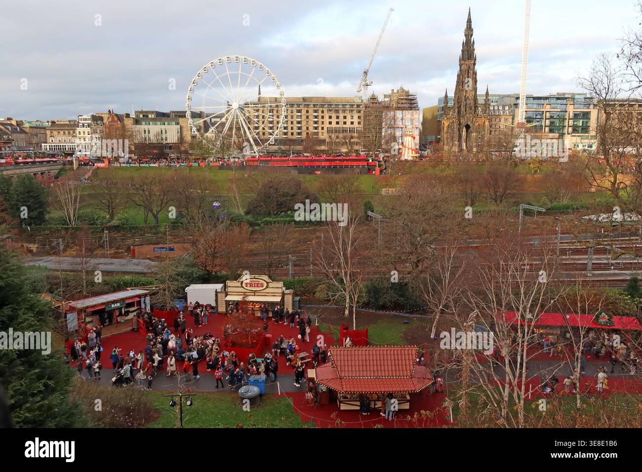 Edinburgh Xmas across Princes St gardens. Stock Photo