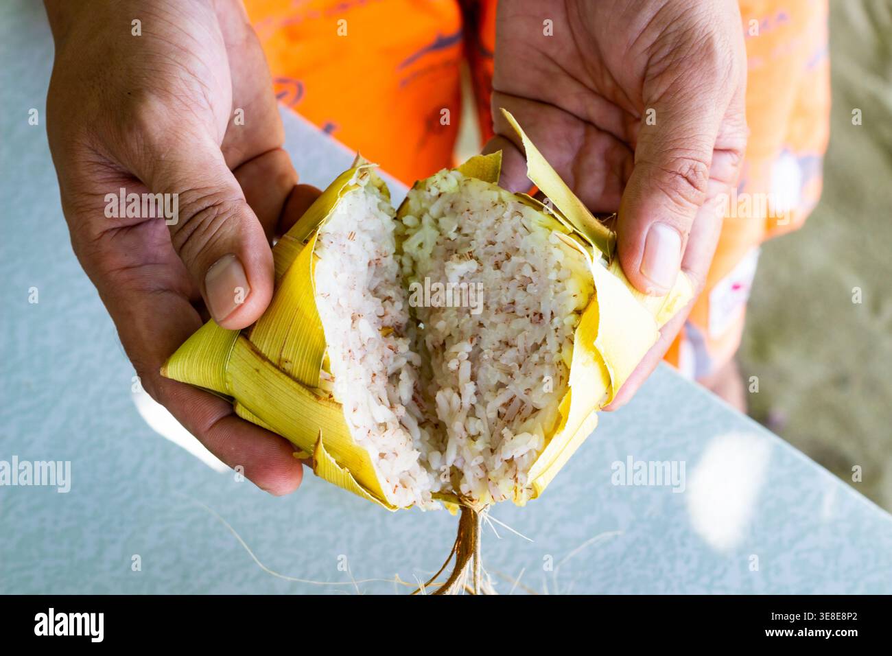 Hanged Rice Freshly cooked Filipino puso rice, wrapped in coconut leaves. Puso, or ...