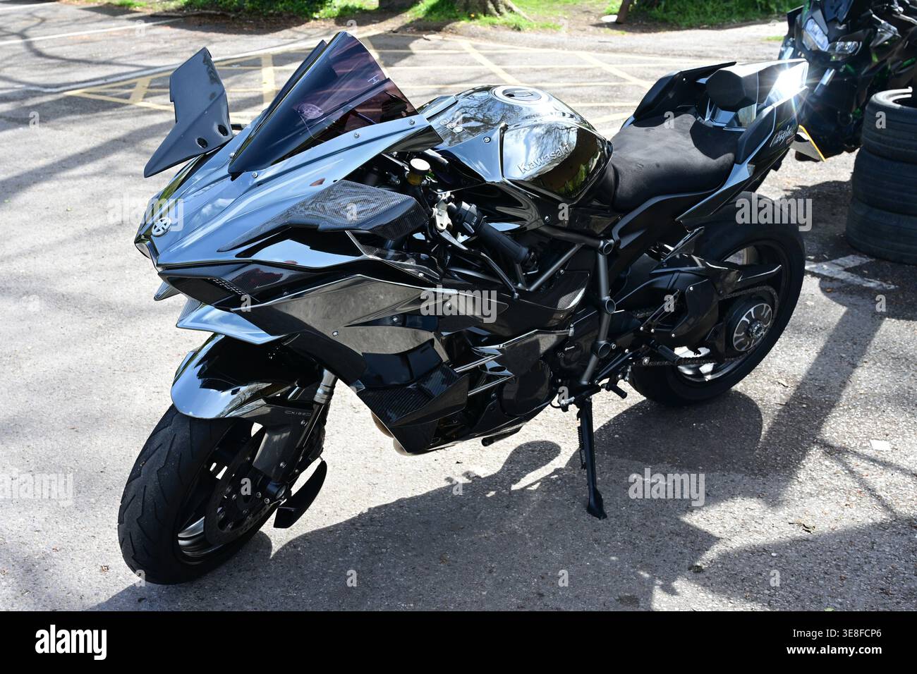 Kawasaki ninja hi-res stock photography and images - Page 3 - Alamy
