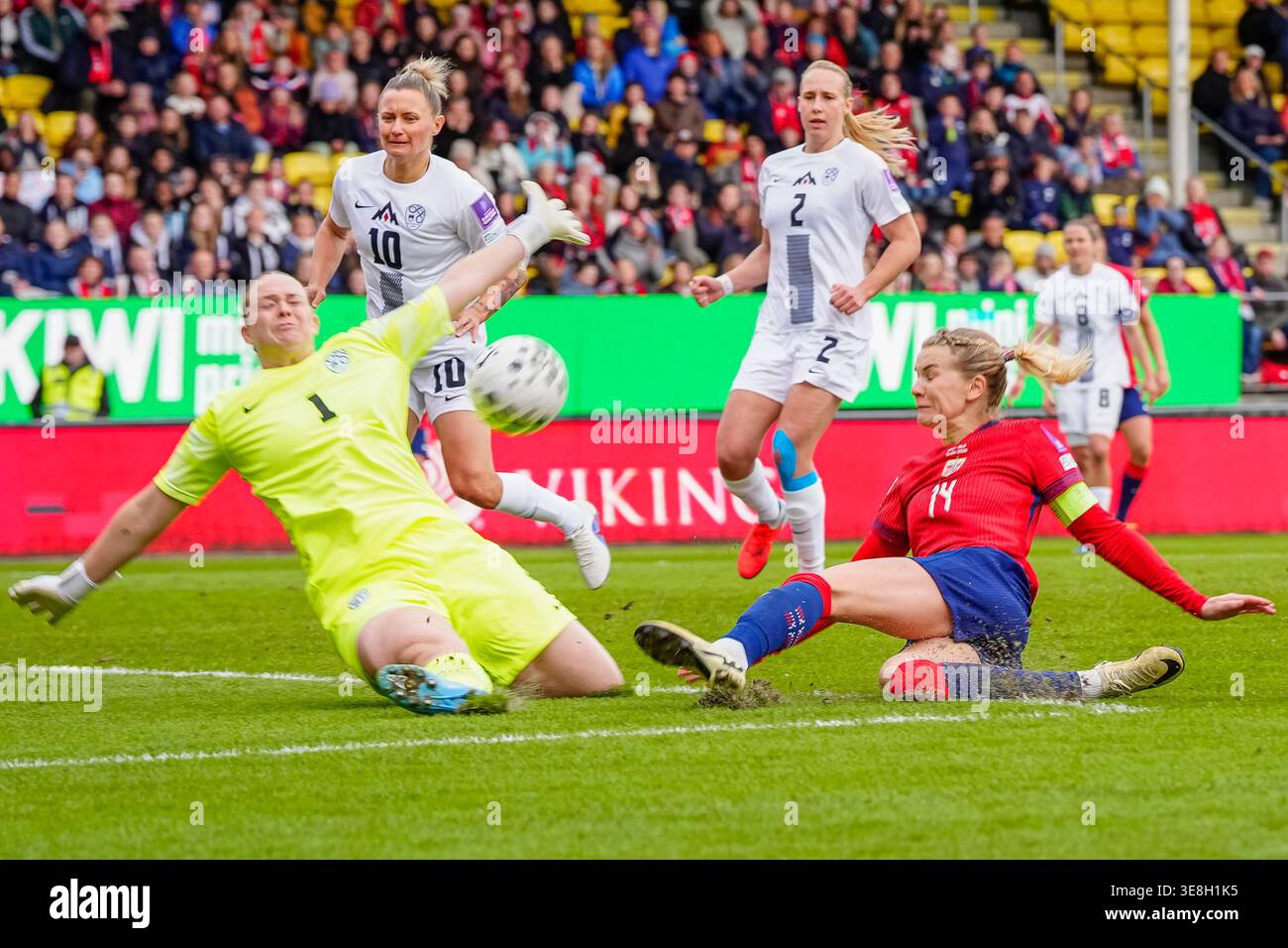 Lillestr m 20260414 Slovenia s Goalkeeper Zala Mersnik Duels With lillestr-m-20260414-slovenia-s-goalkeeper-zala-mersnik-duels-with