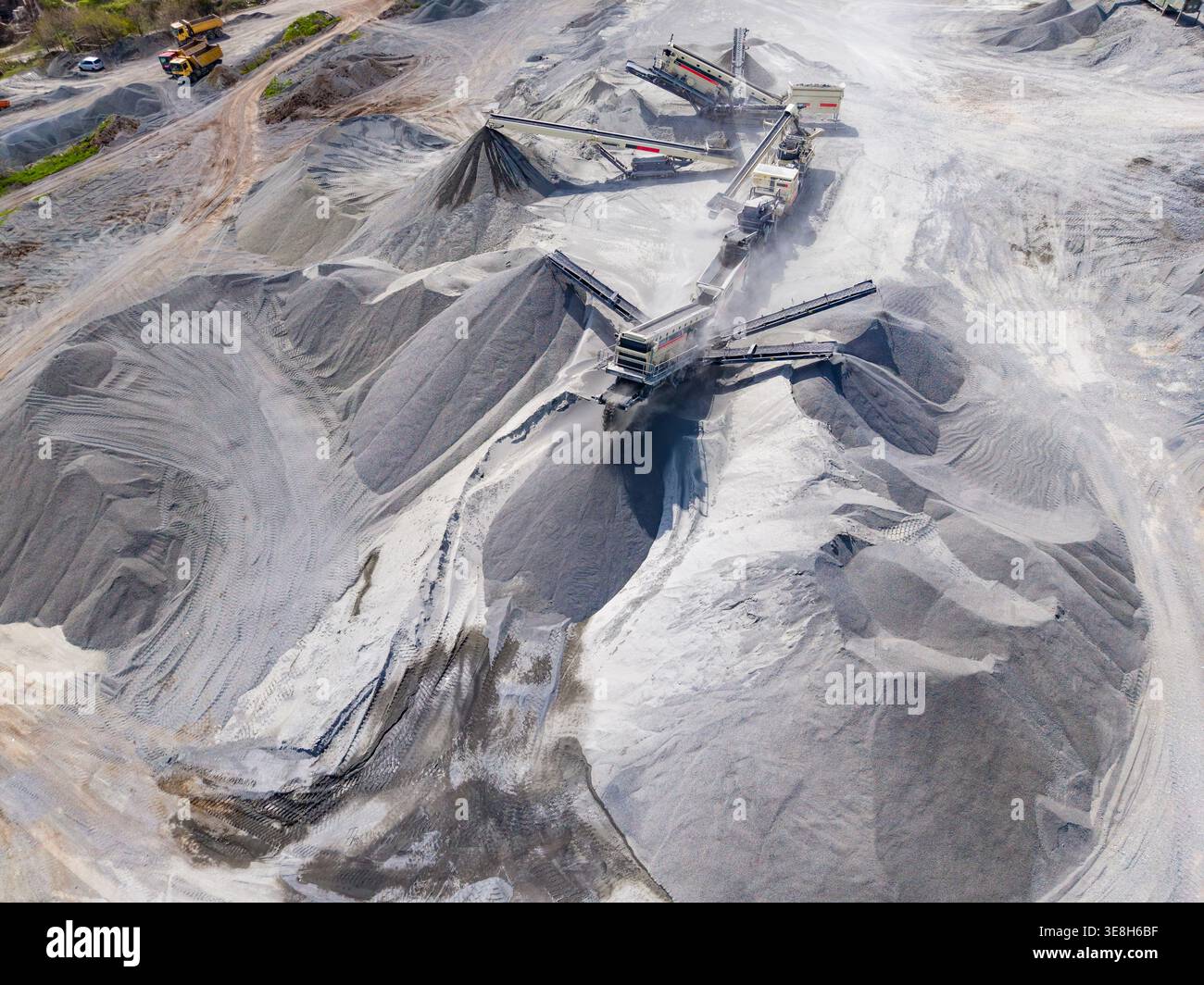Granite quarry shows machines hi-res stock photography and images - Alamy