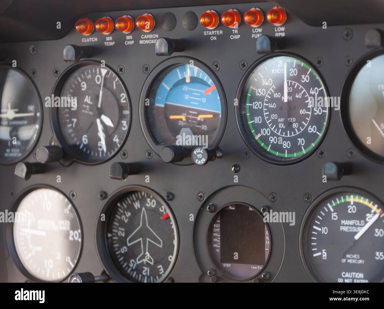 Analog aviation pressure display hi-res stock photography and images ...