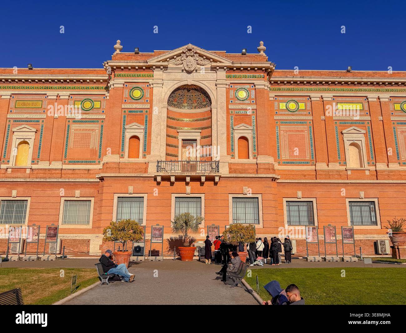 Pinacoteca del vaticano hi-res stock photography and images - Alamy
