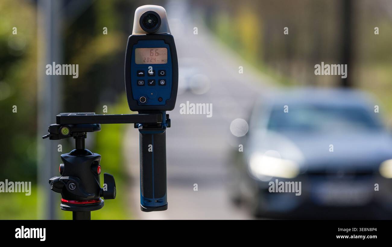 Speedometer Regulation 15 April 2026, Saxony, Quesitz: A speedometer is set up in a village on ...