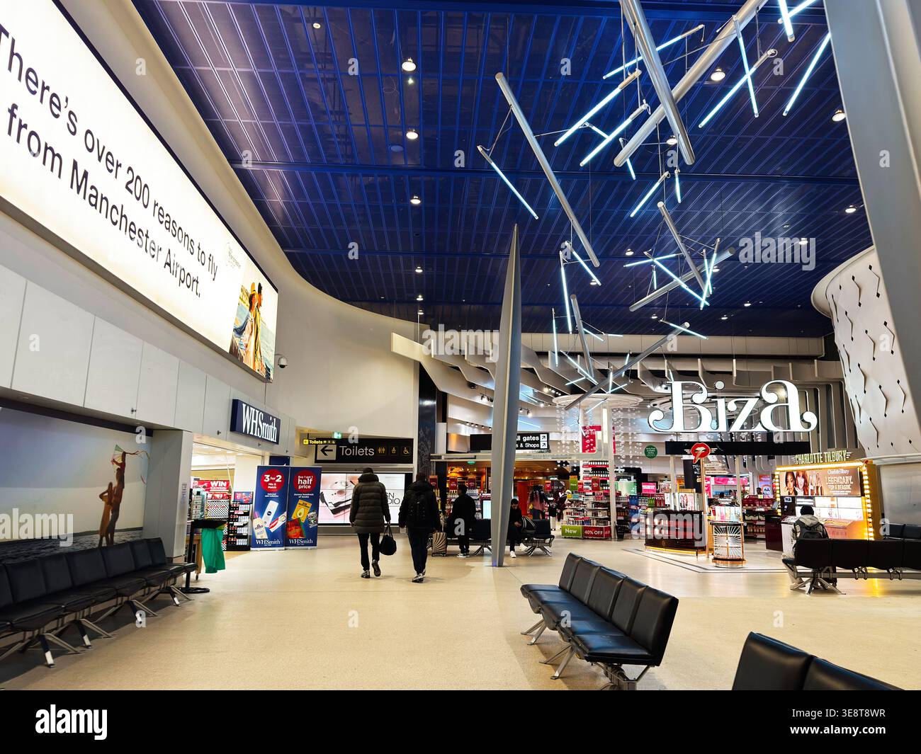 Manchester airport duty free hi-res stock photography and images