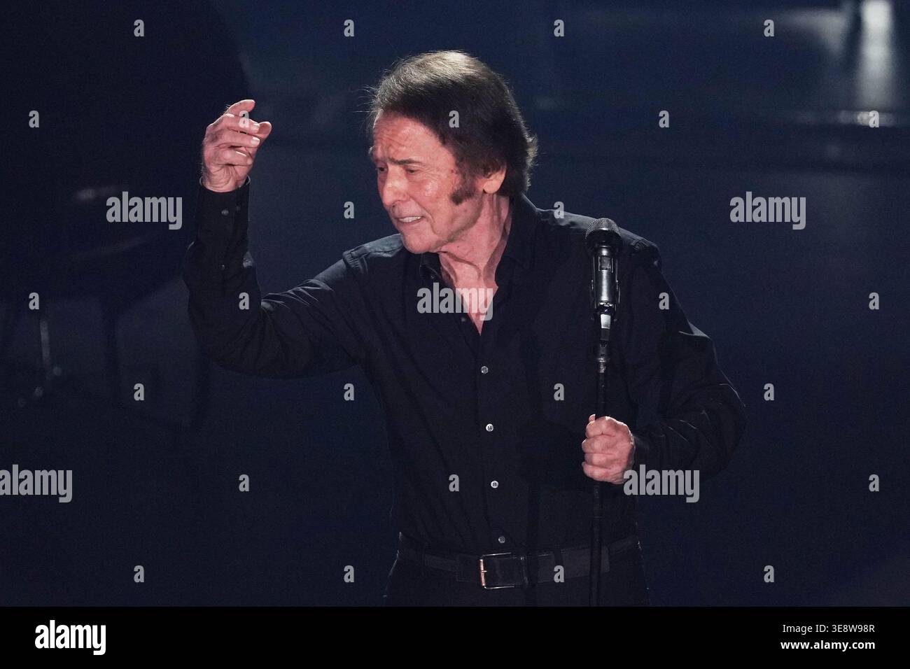Reaphael Singer Spanish singer Raphael performs in concert in Mexico City, Wednesday ...