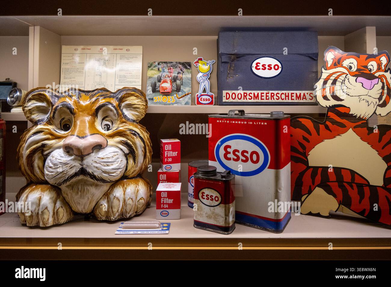 Esso tiger hi-res stock photography and images - Alamy