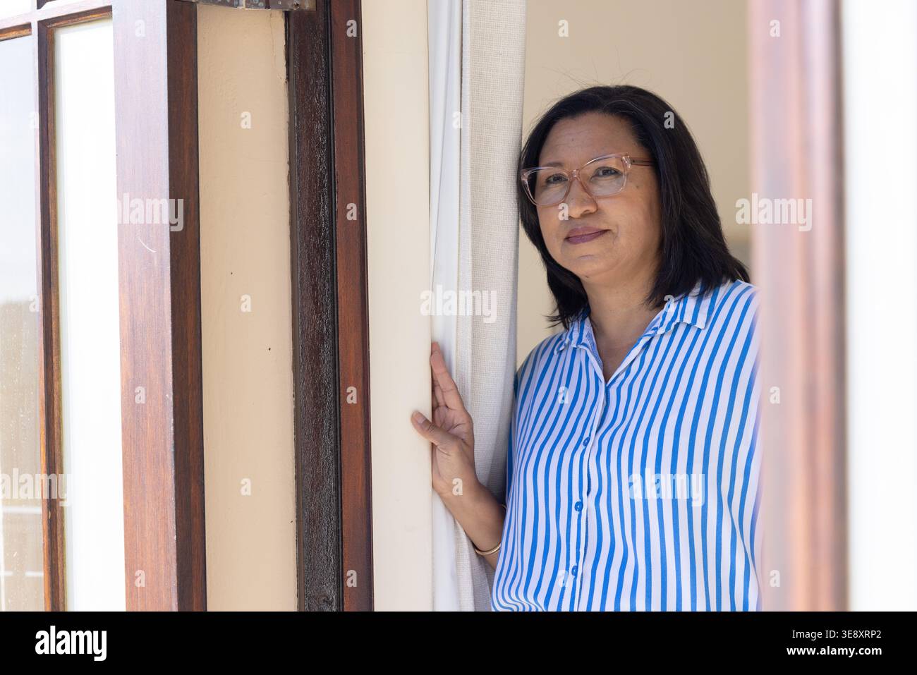 Mature woman button down shirt hi-res stock photography and images - Alamy