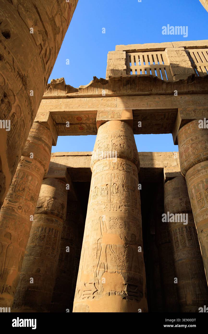 papyrus-columns-great-hypostyle-hall-karnak-temple-luxor-egypt-stock