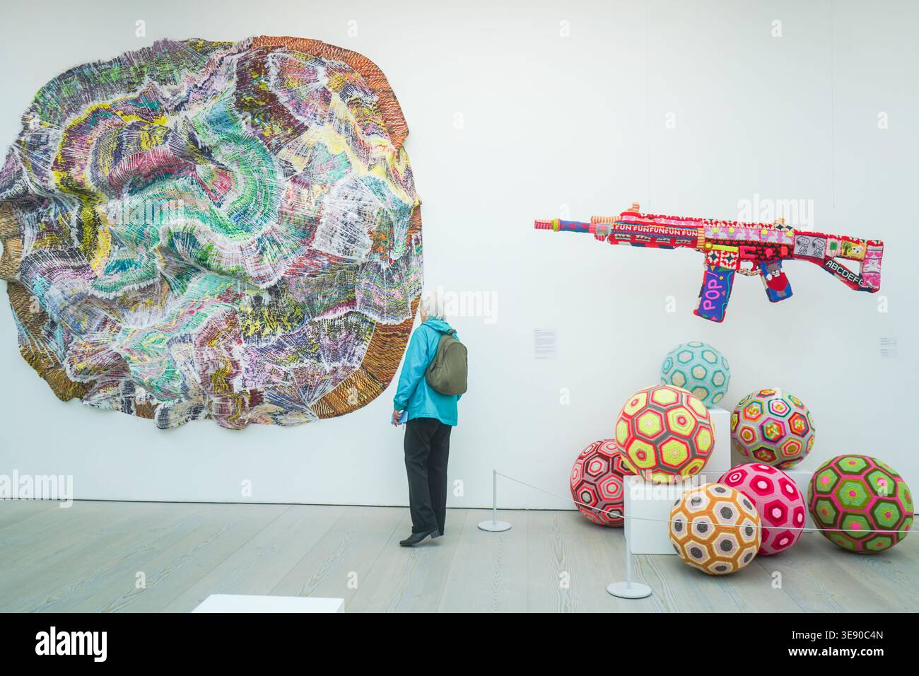 Saatchi Gallery Textile Art Redefined: Saatchi Gallery Textile Art