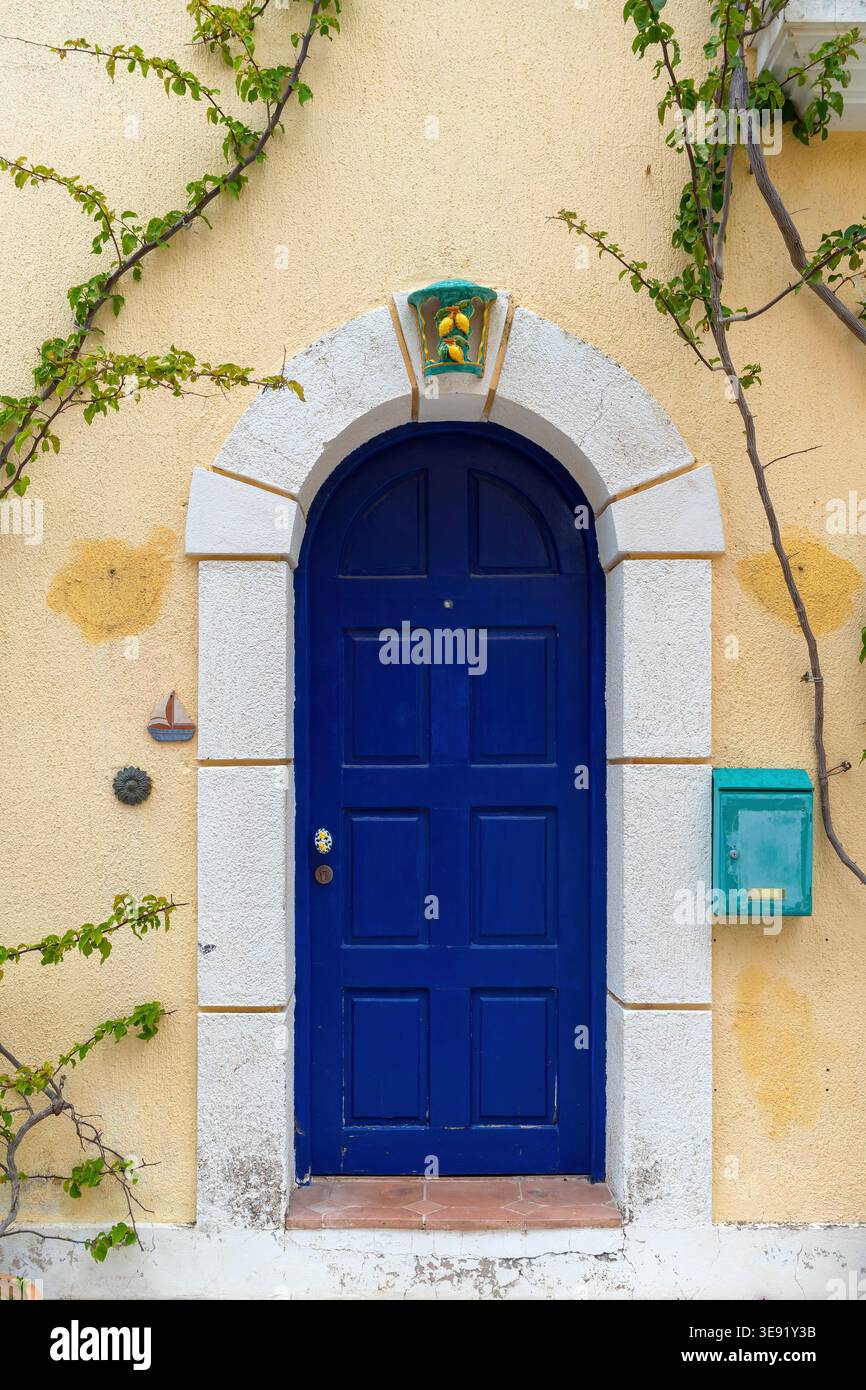 Greek ornament vintage hi-res stock photography and images - Alamy